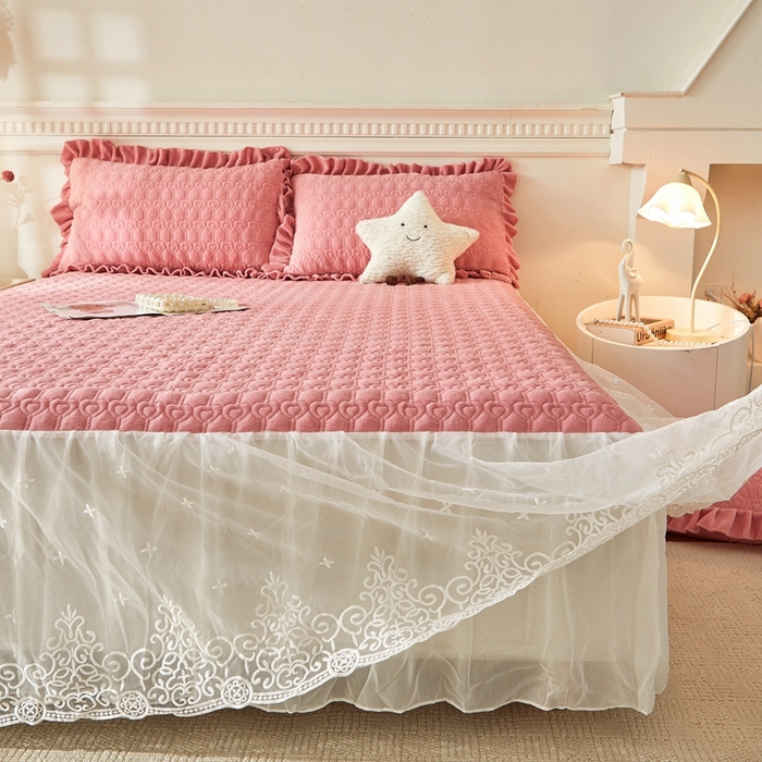 91家纺网 家纺一手货源 找家纺 怡源梦 2025新款A类牛奶绒夹棉床裙单件-甜心公主系列 粉玉色