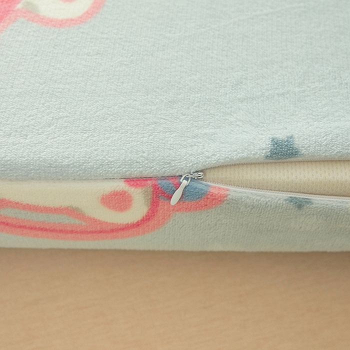 91家纺网 家纺一手货源 找家纺 翎盈家纺 2025新款加厚高克重牛奶绒乳胶枕头套 比尔狗蓝