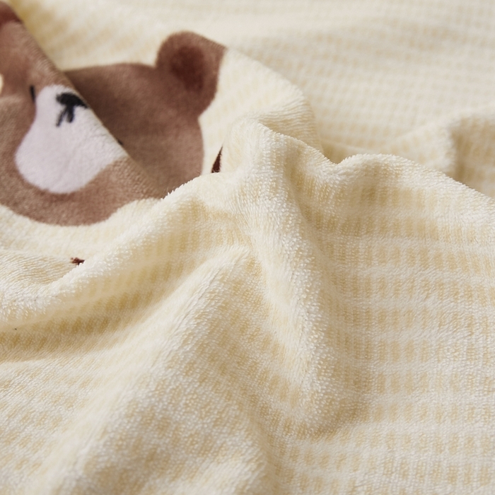 91家纺网 家纺一手货源 找家纺 翎盈家纺 2025新款加厚高克重牛奶绒乳胶枕头套 开心小熊