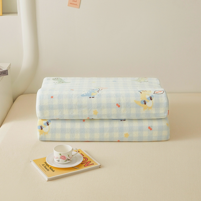 91家纺网 家纺一手货源 找家纺 翎盈家纺 2025新款加厚高克重牛奶绒乳胶枕头套 恐龙乐园