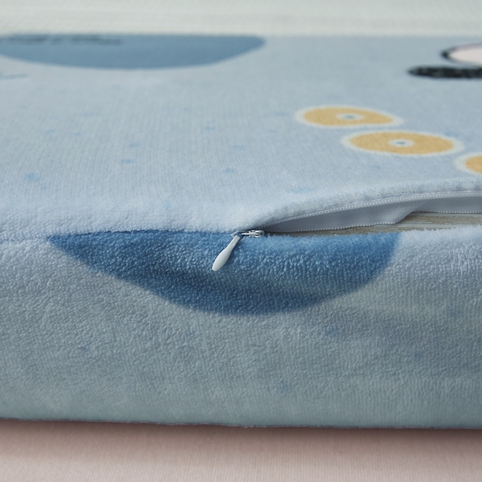 91家纺网 家纺一手货源 找家纺 翎盈家纺 2025新款加厚高克重牛奶绒乳胶枕头套 帕恰狗-蓝