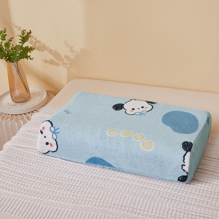 91家纺网 家纺一手货源 找家纺 翎盈家纺 2025新款加厚高克重牛奶绒乳胶枕头套 帕恰狗-蓝