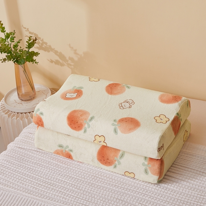 91家纺网 家纺一手货源 找家纺 翎盈家纺 2025新款加厚高克重牛奶绒乳胶枕头套 心想事成