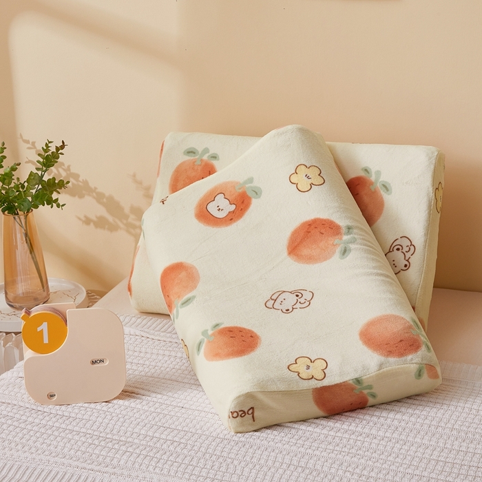 91家纺网 家纺一手货源 找家纺 翎盈家纺 2025新款加厚高克重牛奶绒乳胶枕头套 心想事成