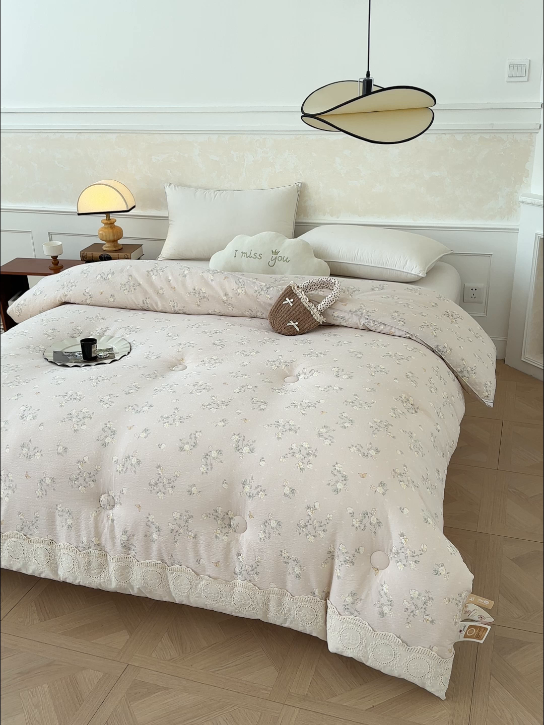 91家纺网 家纺一手货源 找家纺 芯恋 25年新款亚麻风全棉花边云感冬被四季被加厚冬被 苍兰