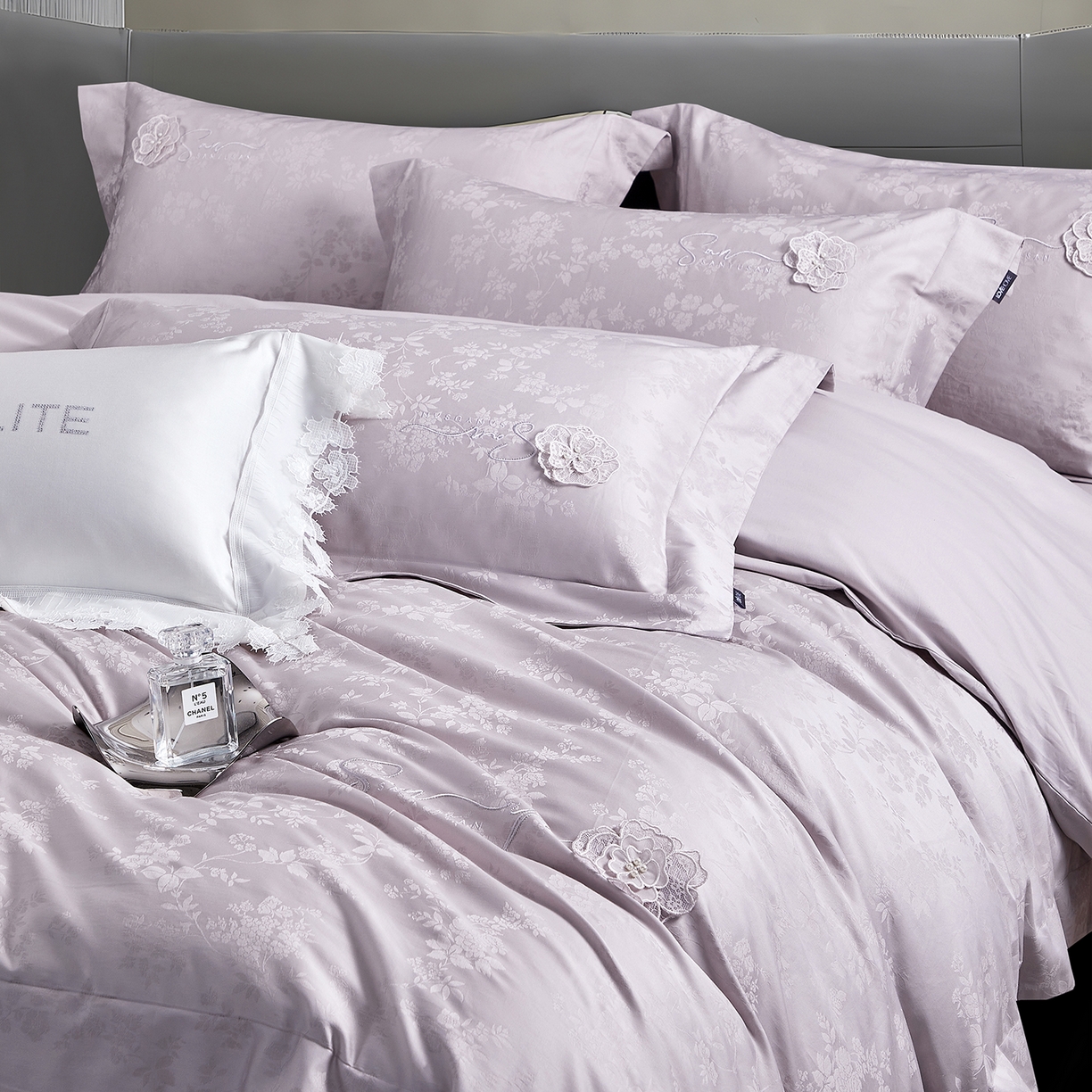91家纺网 家纺一手货源 找家纺 玖玖爱家纺 2025新款长绒棉全棉纯棉磨毛提花四件套-夏沫 夏沫-浅紫