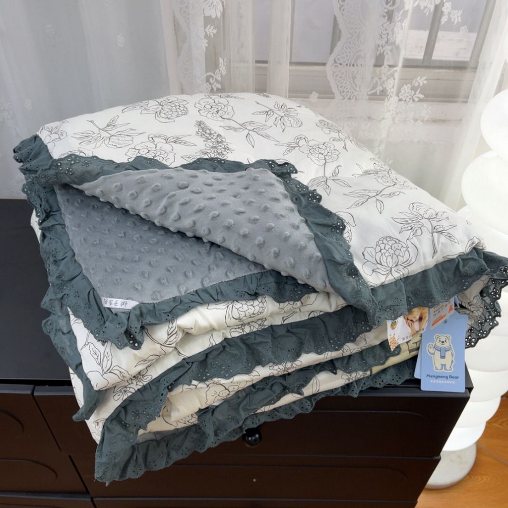 91家纺网 家纺一手货源 找家纺 暖居 2025新款纯棉花边款春秋豆豆被四季通用 温韵