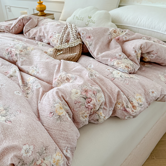 91家纺网 家纺一手货源 找家纺 芯恋 25年新款亚麻风全棉花边云感冬被四季被加厚冬被 花弄影