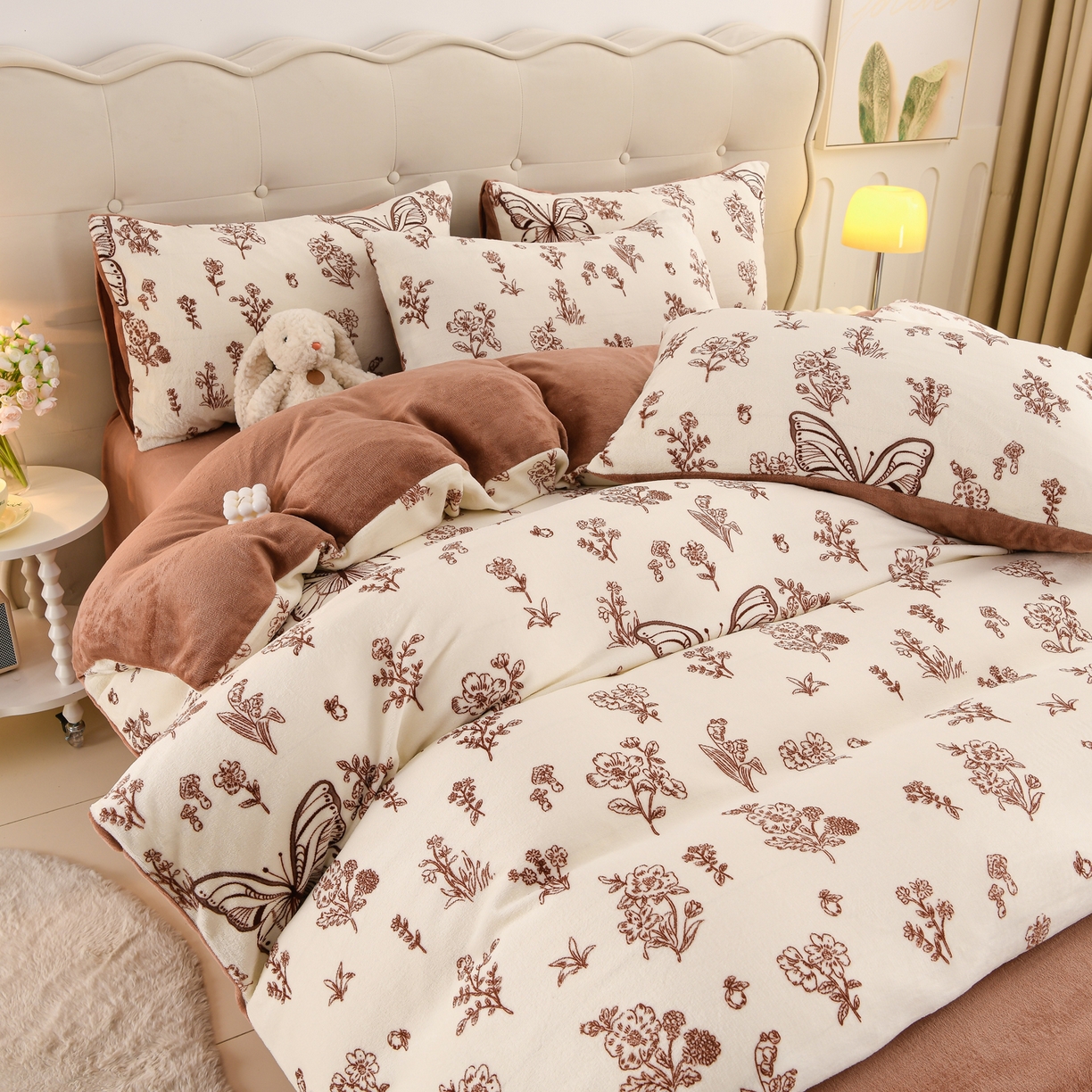 91家纺网 家纺一手货源 找家纺 紫月轩家纺 2025新款A类牛奶绒小清新印花四件套 碎花蝶语