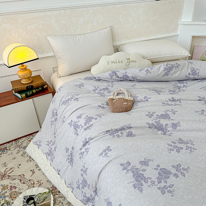 91家纺网 家纺一手货源 找家纺 芯恋 25年新款亚麻风全棉花边云感冬被四季被加厚冬被 花影