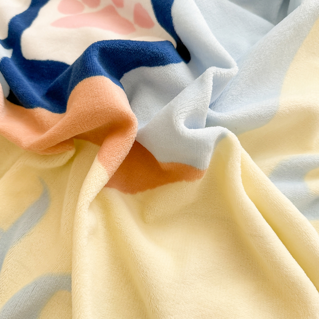 91家纺网 家纺一手货源 找家纺 悦织湾家纺 2025新款大版卡通印花牛奶绒四件套儿童床绒套件学生宿舍单双人床上用品三四件套 大脸猫猫