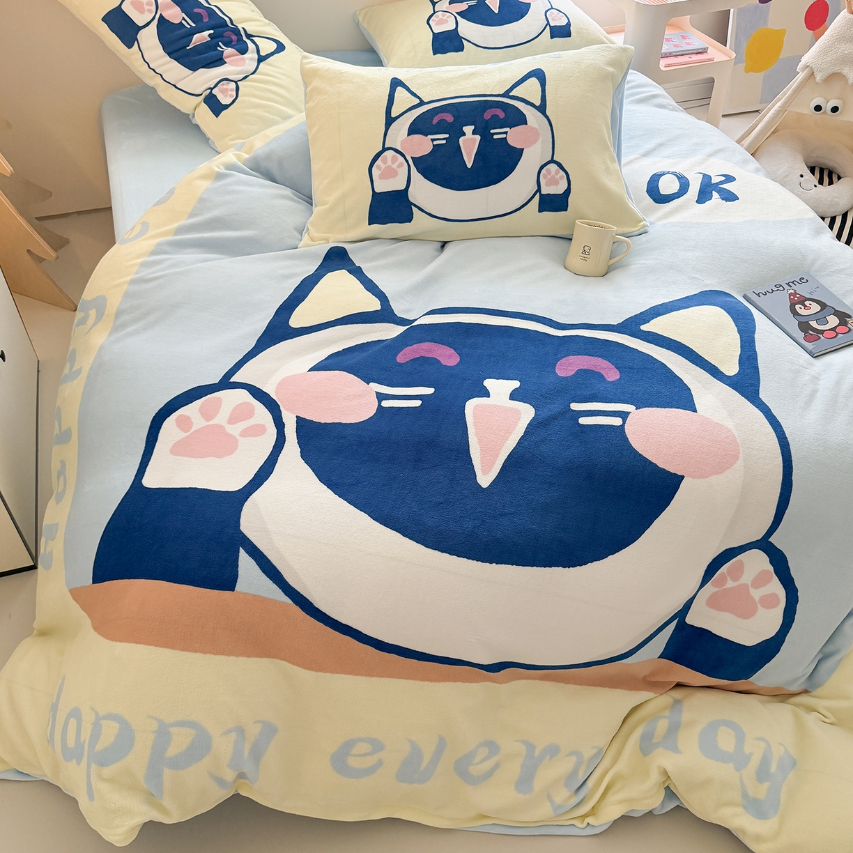 91家纺网 家纺一手货源 找家纺 悦织湾家纺 2025新款大版卡通印花牛奶绒四件套儿童床绒套件学生宿舍单双人床上用品三四件套 大脸猫猫