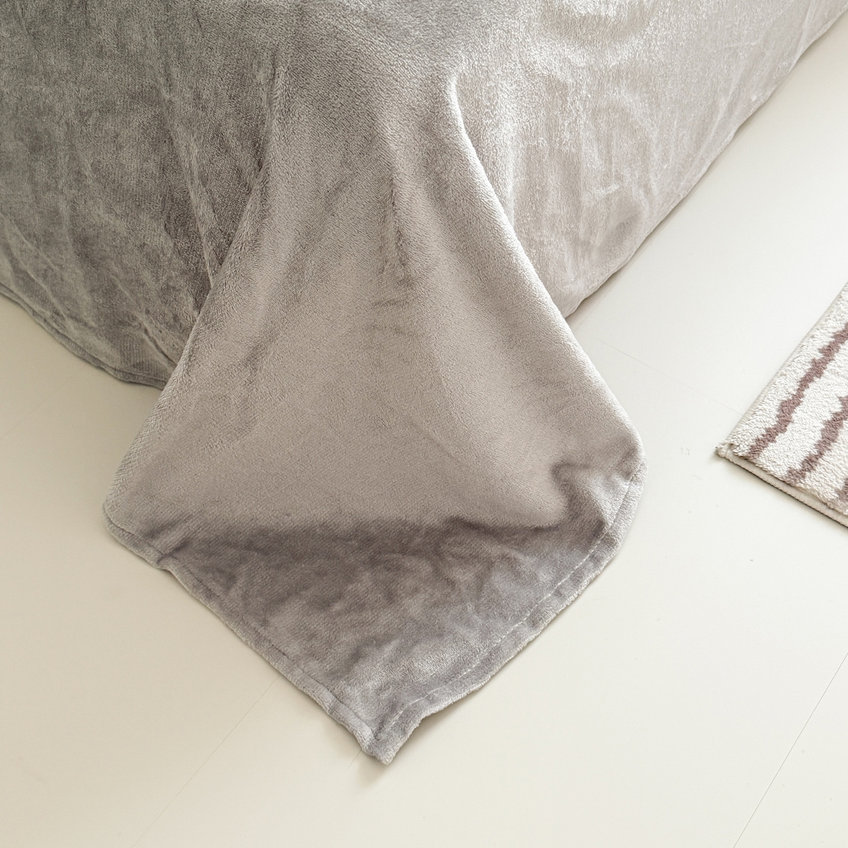 91家纺网 家纺一手货源 找家纺 悦织湾家纺 2025新款大版卡通印花牛奶绒四件套儿童床绒套件学生宿舍单双人床上用品三四件套 熊熊party