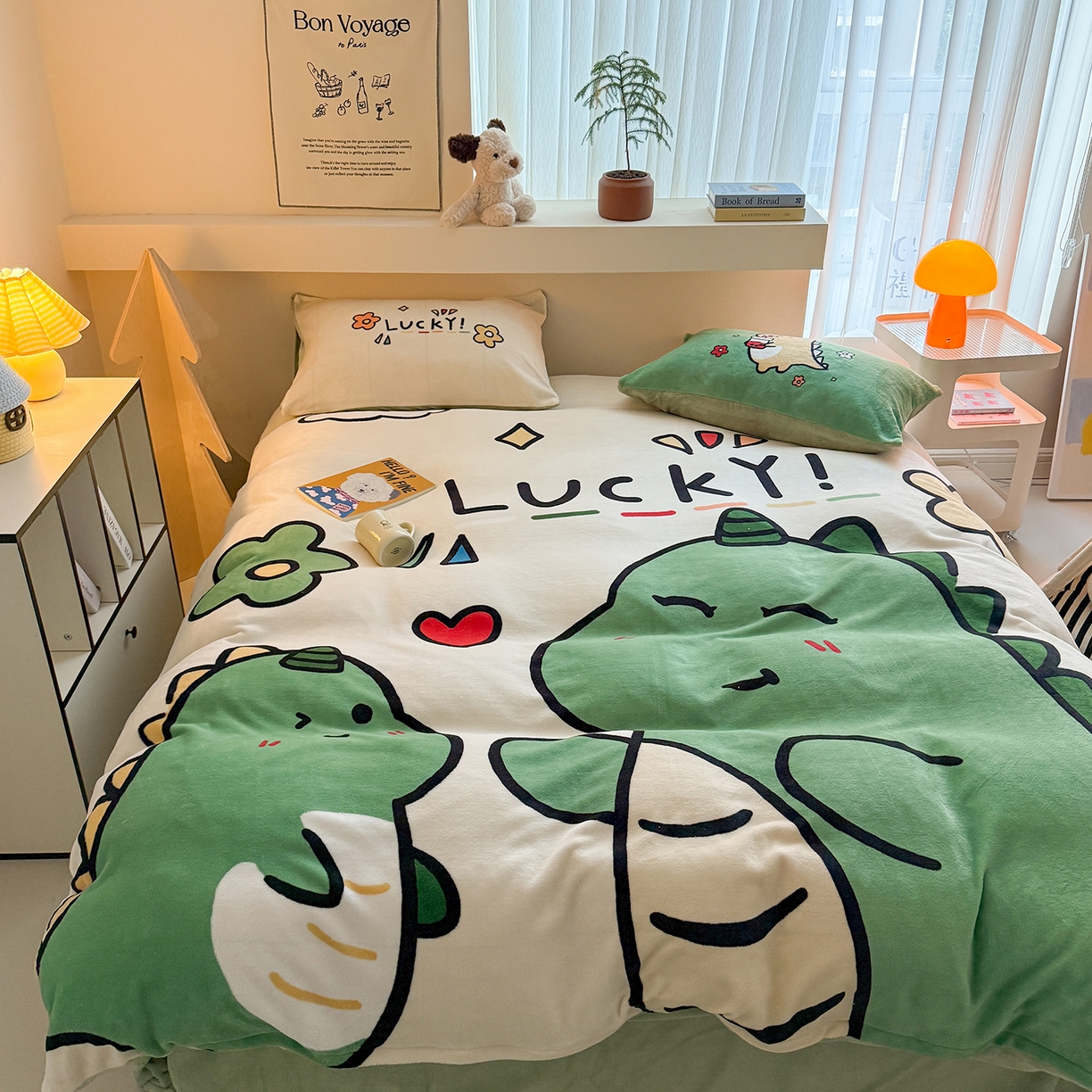 91家纺网 家纺一手货源 找家纺 悦织湾家纺 2025新款大版卡通印花牛奶绒四件套儿童床绒套件学生宿舍单双人床上用品三四件套 友爱龙龙