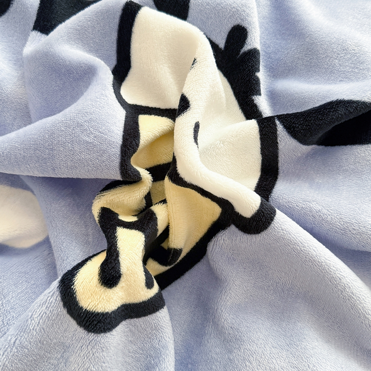 91家纺网 家纺一手货源 找家纺 悦织湾家纺 2025新款大版卡通印花牛奶绒四件套儿童床绒套件学生宿舍单双人床上用品三四件套 机灵狗狗