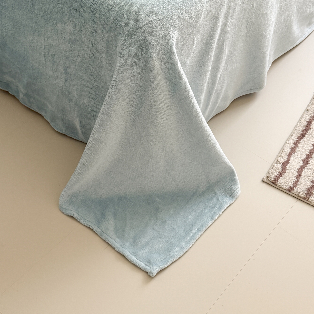 91家纺网 家纺一手货源 找家纺 悦织湾家纺 2025新款大版卡通印花牛奶绒四件套儿童床绒套件学生宿舍单双人床上用品三四件套 熊熊party