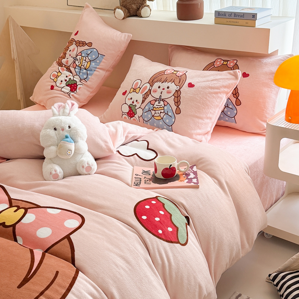 91家纺网 家纺一手货源 找家纺 悦织湾家纺 2025新款大版卡通印花牛奶绒四件套儿童床绒套件学生宿舍单双人床上用品三四件套 女孩与兔