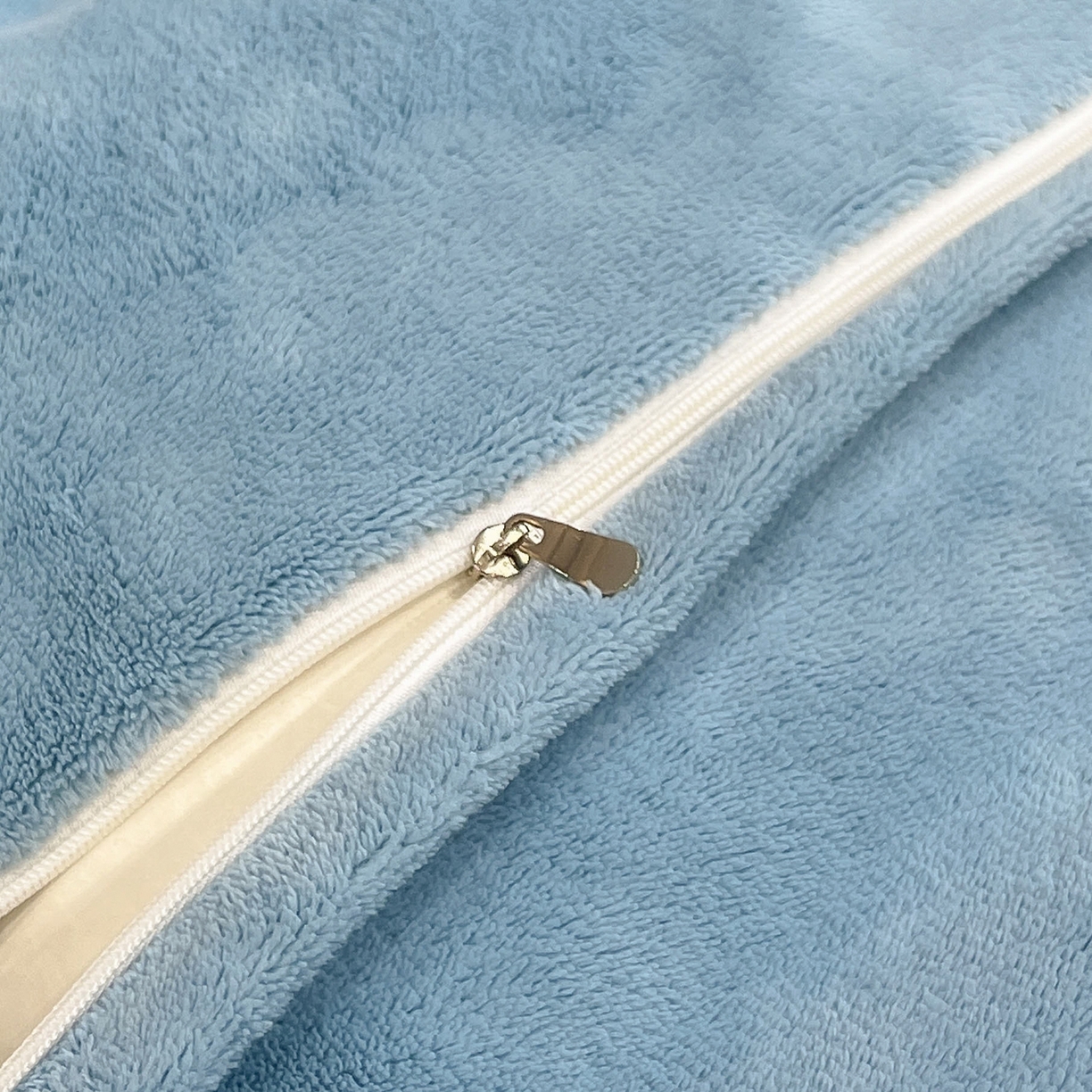 91家纺网 家纺一手货源 找家纺 （总）悦织湾家纺 2025新款230克9.5斤重牛奶绒宝宝绒贴布绣四件套蝴蝶款高密保暖轻奢时尚床上用品四件套