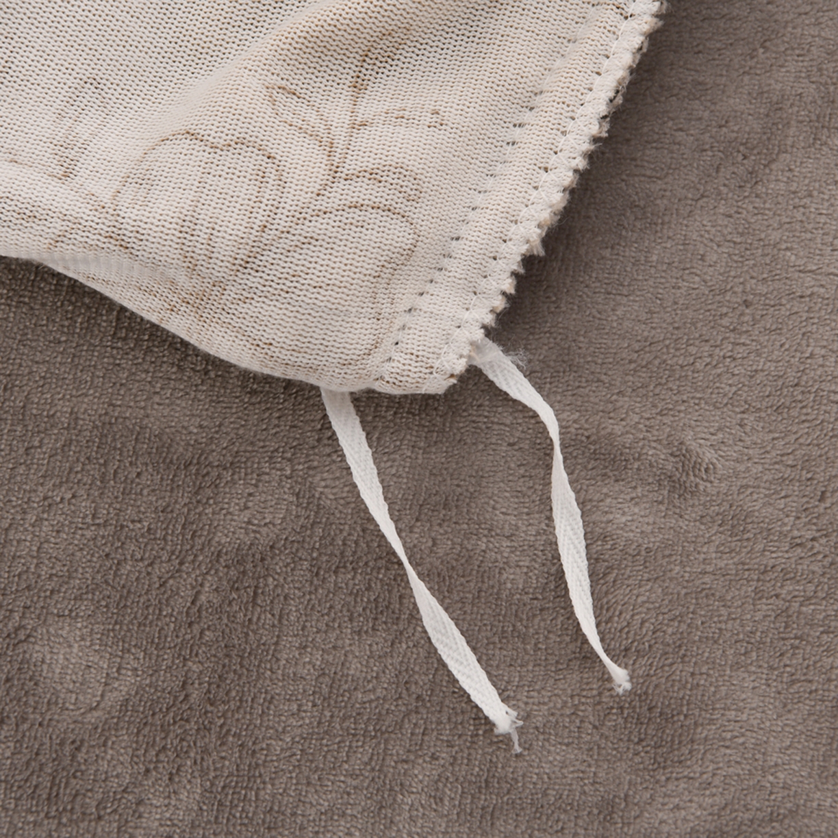 91家纺网 家纺一手货源 找家纺 紫月轩家纺 2025新款韩版牛奶绒花边款四件套 浪漫花卉