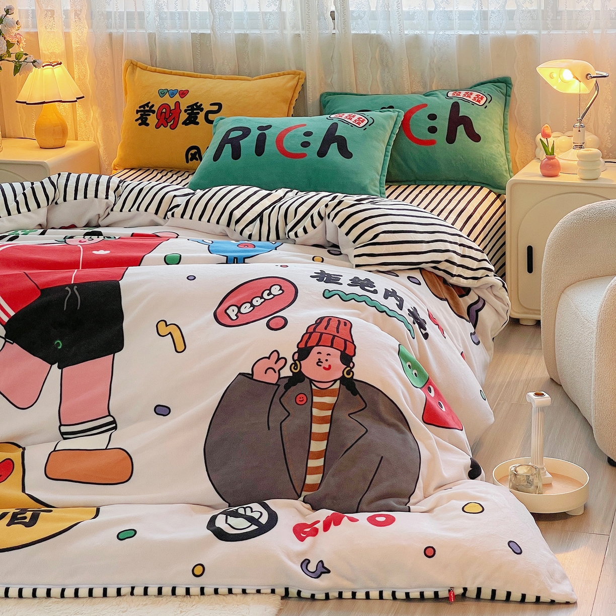 91家纺网 家纺一手货源 找家纺 炫拼家纺 2025新款大版数码印花卡通高克重牛奶绒四件套 向钱看