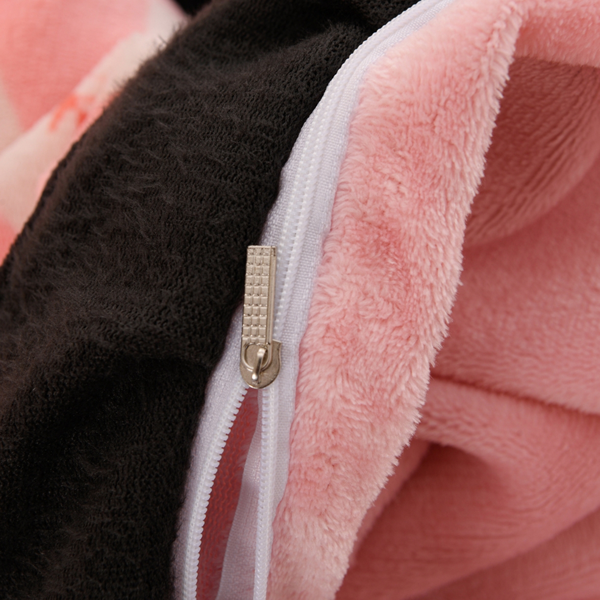 91家纺网 家纺一手货源 找家纺 紫月轩家纺 2025新款韩版牛奶绒花边款四件套 粉黛华庭