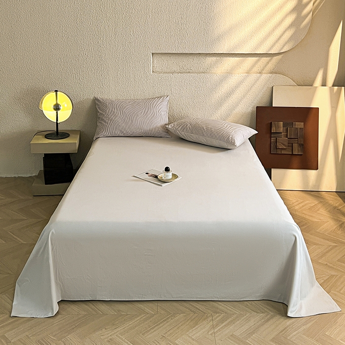 91家纺网 家纺一手货源 找家纺 莱茵家居 2025新款全棉提花贡缎磨毛四件套 杰斯-灰