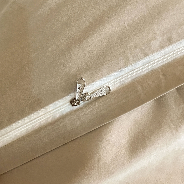 91家纺网 家纺一手货源 找家纺 莱茵家居 2025新款全棉提花贡缎磨毛四件套 杰斯-咖