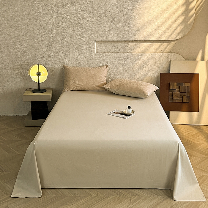 91家纺网 家纺一手货源 找家纺 莱茵家居 2025新款全棉提花贡缎磨毛四件套 秘境-奶咖