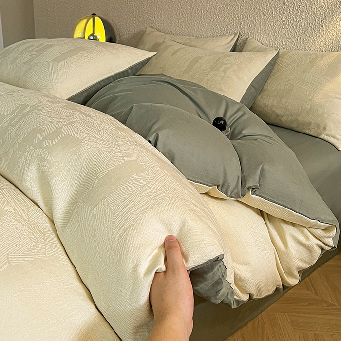 91家纺网 家纺一手货源 找家纺 莱茵家居 2025新款全棉提花贡缎磨毛四件套 银河-白绿