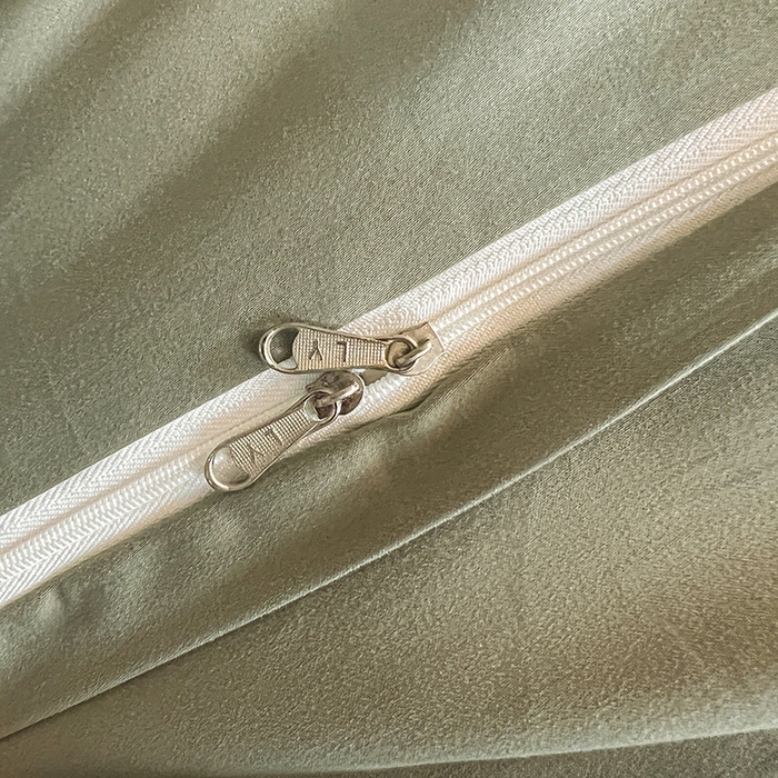 91家纺网 家纺一手货源 找家纺 莱茵家居 2025新款全棉提花贡缎磨毛四件套 银河-白绿