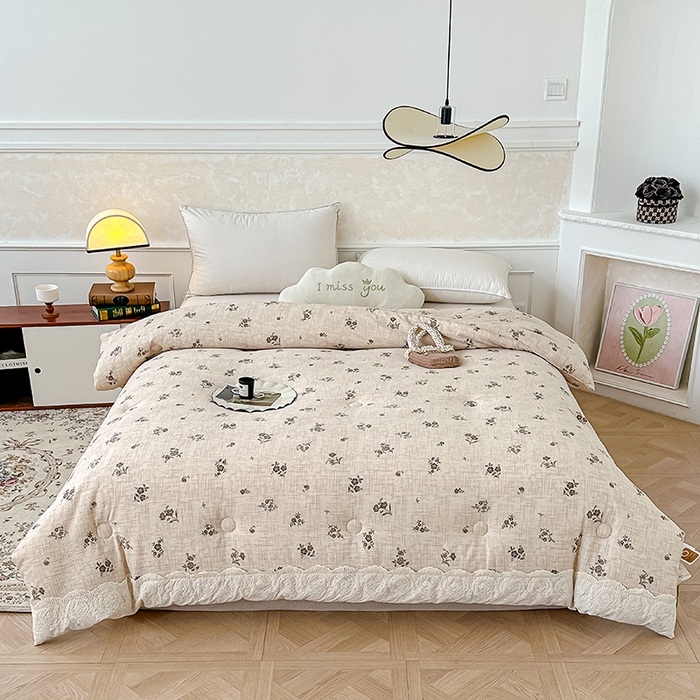 91家纺网 家纺一手货源 找家纺 芯恋 25年新款亚麻风全棉花边云感冬被四季被加厚冬被 蒹葭