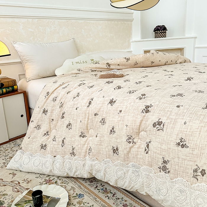 91家纺网 家纺一手货源 找家纺 芯恋 25年新款亚麻风全棉花边云感冬被四季被加厚冬被 蒹葭