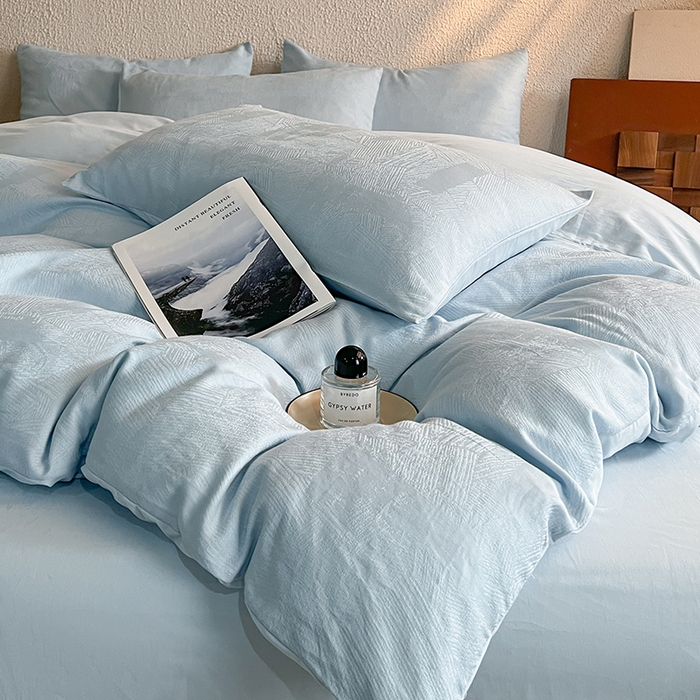 91家纺网 家纺一手货源 找家纺 莱茵家居 2025新款全棉提花贡缎磨毛四件套 银河-蓝