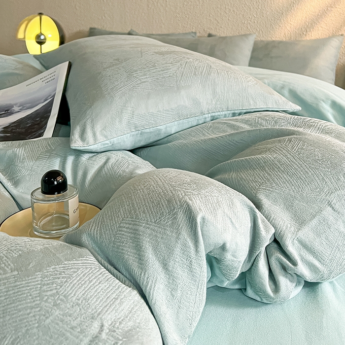 91家纺网 家纺一手货源 找家纺 莱茵家居 2025新款全棉提花贡缎磨毛四件套 银河-绿