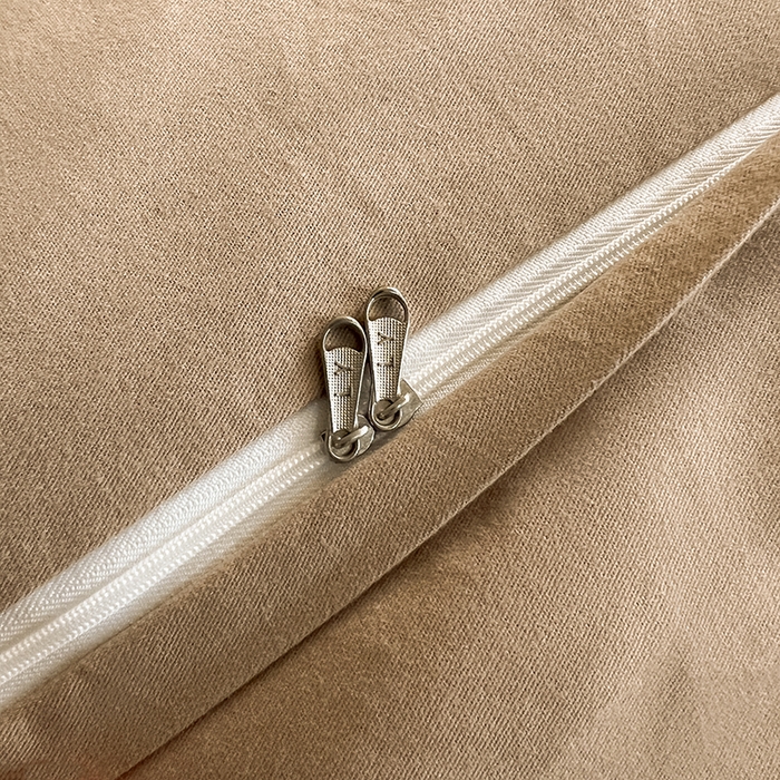 91家纺网 家纺一手货源 找家纺 莱茵家居 2025新款全棉提花贡缎磨毛四件套 银河-奶咖