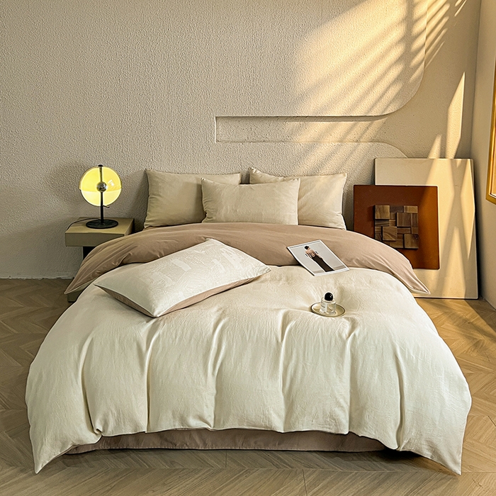 91家纺网 家纺一手货源 找家纺 莱茵家居 2025新款全棉提花贡缎磨毛四件套 银河-奶咖