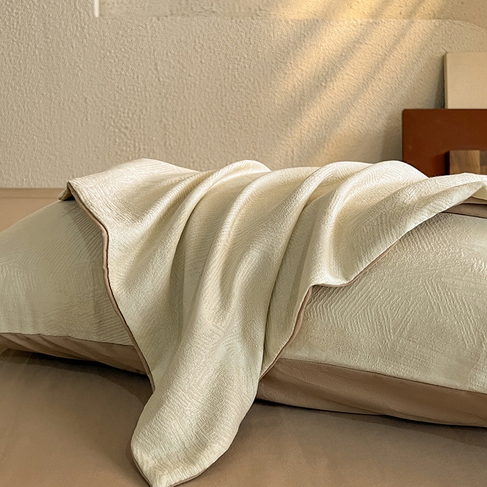 91家纺网 家纺一手货源 找家纺 莱茵家居 2025新款全棉提花贡缎磨毛四件套 银河-奶咖