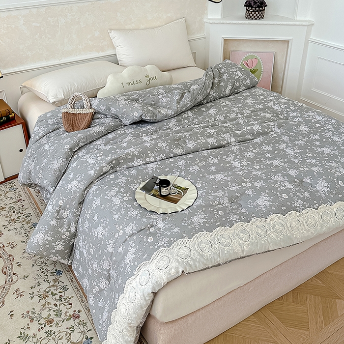 91家纺网 家纺一手货源 找家纺 芯恋 25年新款亚麻风全棉花边云感冬被四季被加厚冬被 落霞