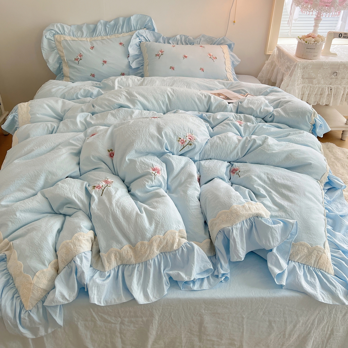 轻奢坊 2025新款水洗棉法式刺绣大花边四件套-芬芳玫瑰 芬芳玫瑰-柔蓝