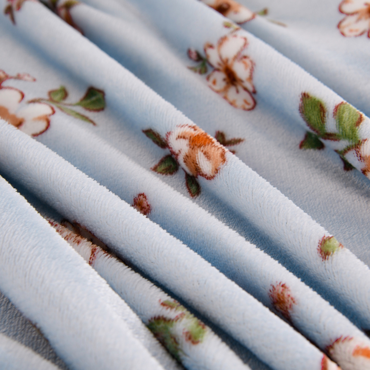 91家纺网 家纺一手货源 找家纺 紫月轩家纺 2025新款韩版牛奶绒花边款四件套 碎花轻语