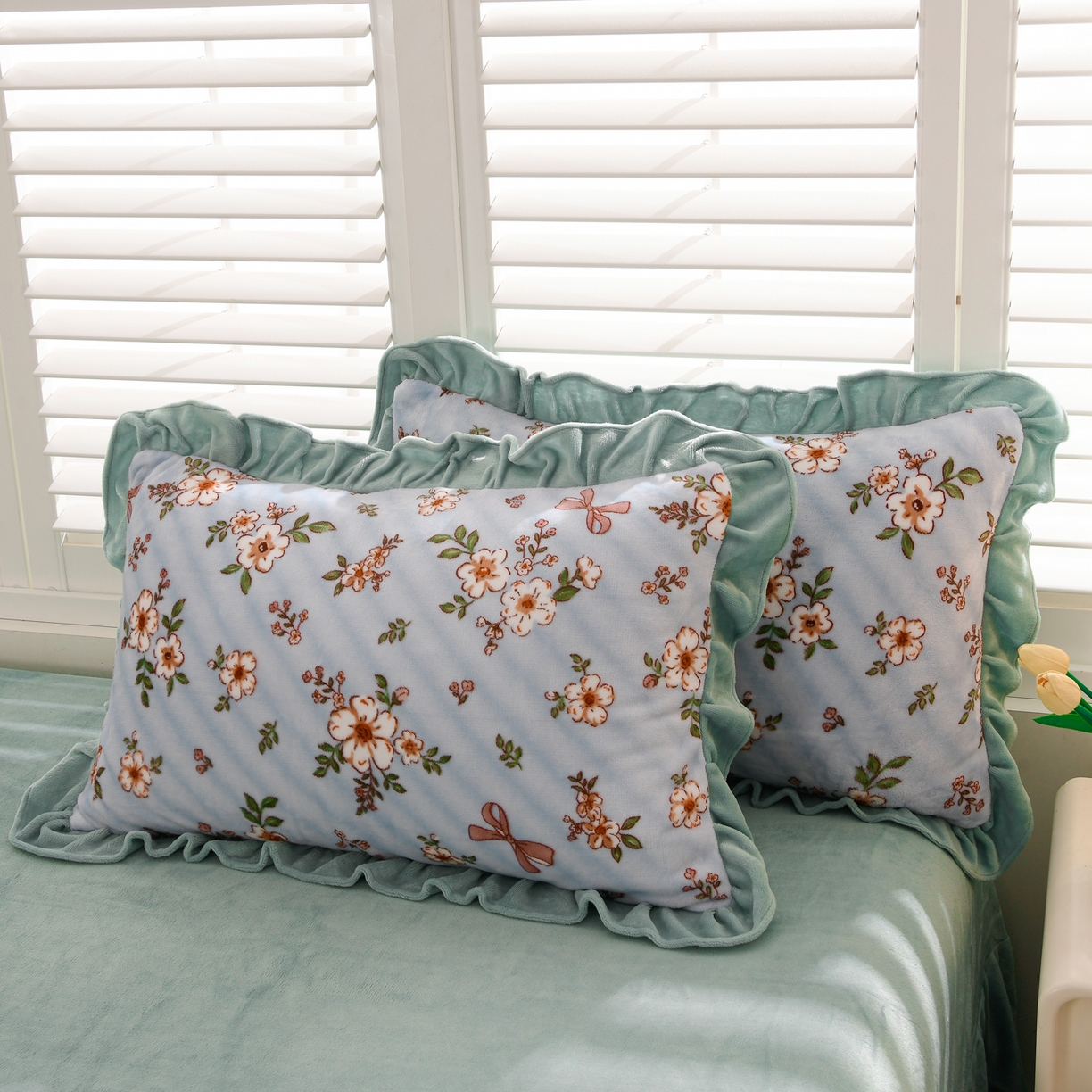 91家纺网 家纺一手货源 找家纺 紫月轩家纺 2025新款韩版牛奶绒花边款四件套 碎花轻语