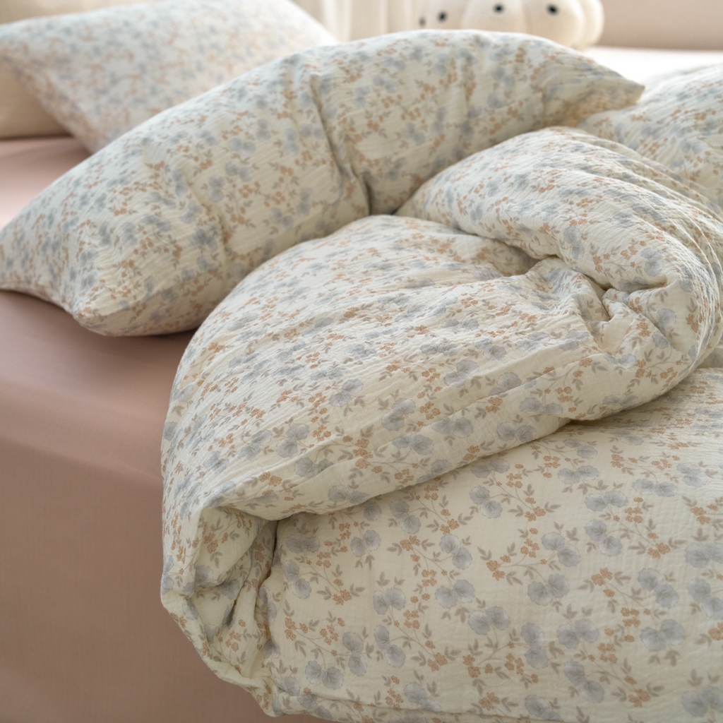 91家纺网 家纺一手货源 找家纺 洋铭区（原狠狠爱） 2025新款皱皱纱A类全棉纯棉人字纹四件套系列 麦穗小花