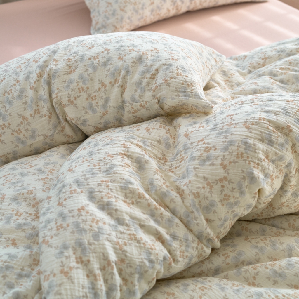 91家纺网 家纺一手货源 找家纺 洋铭区（原狠狠爱） 2025新款皱皱纱A类全棉纯棉人字纹四件套系列 麦穗小花