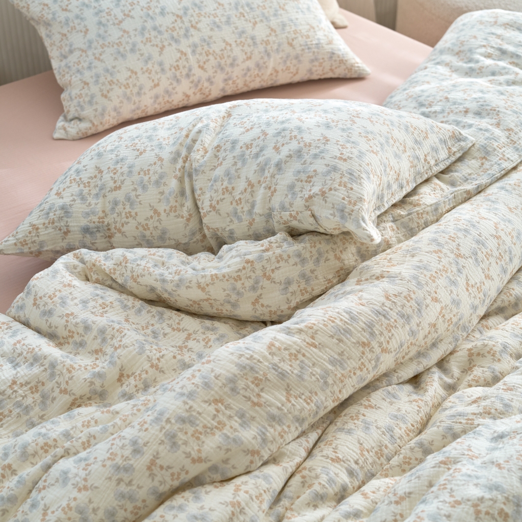 91家纺网 家纺一手货源 找家纺 洋铭区（原狠狠爱） 2025新款皱皱纱A类全棉纯棉人字纹四件套系列 麦穗小花