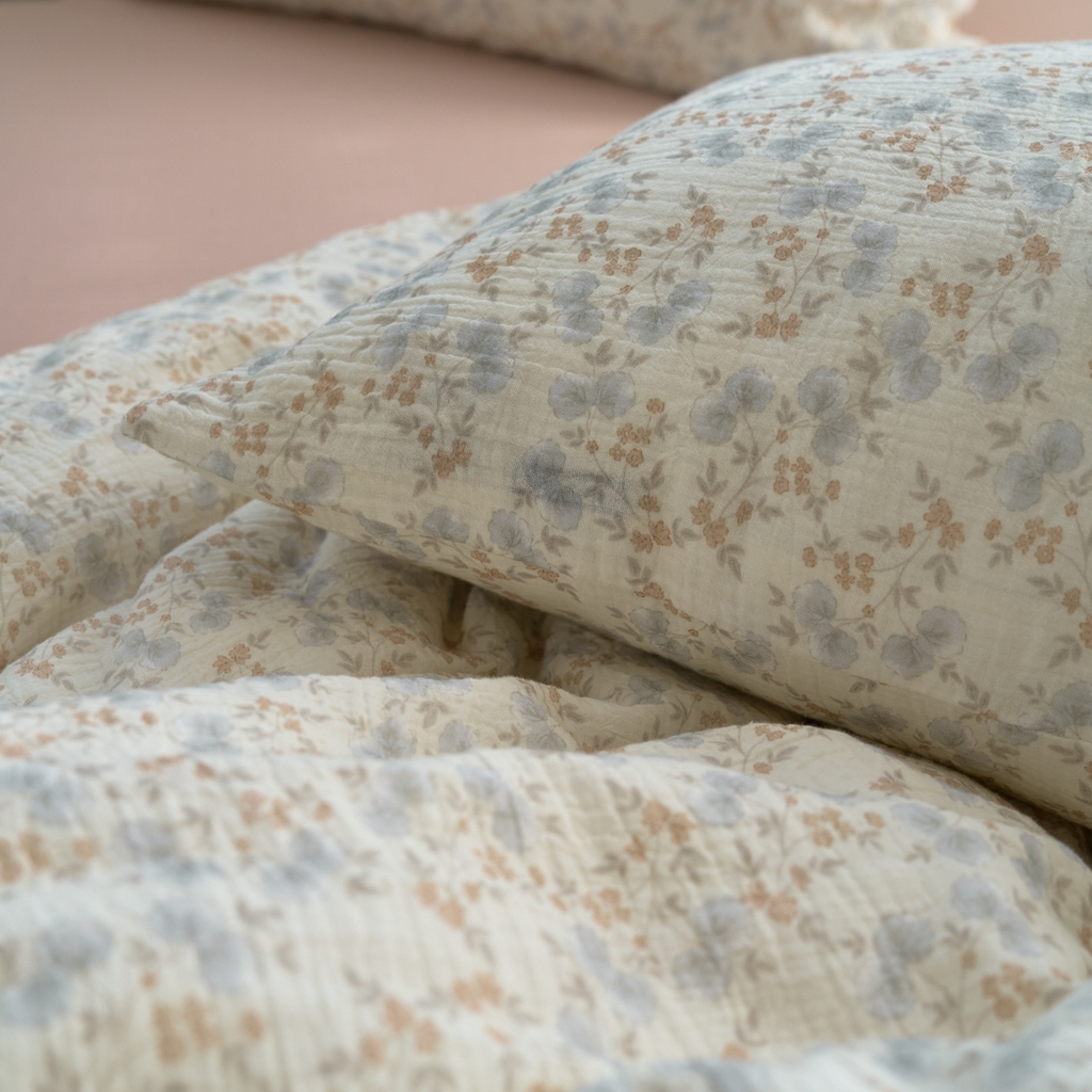 91家纺网 家纺一手货源 找家纺 洋铭区（原狠狠爱） 2025新款皱皱纱A类全棉纯棉人字纹四件套系列 麦穗小花