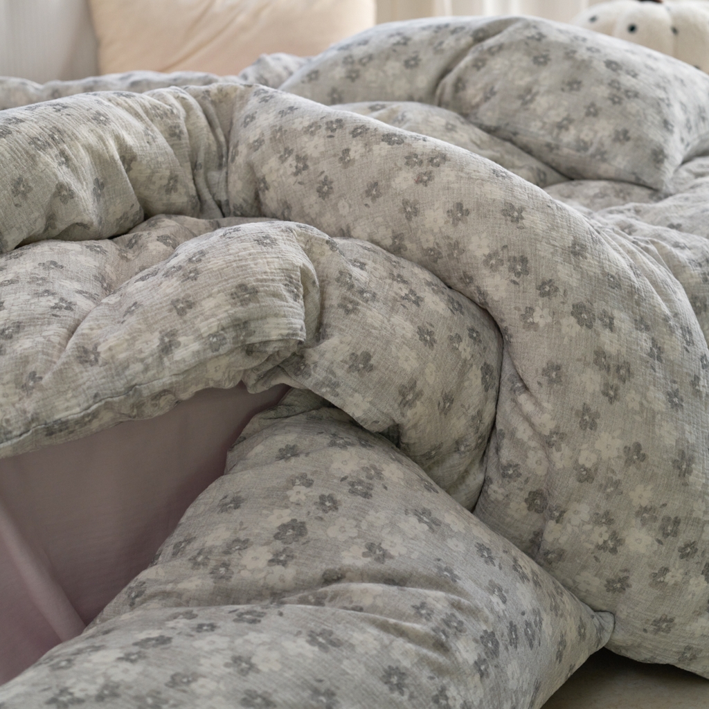 91家纺网 家纺一手货源 找家纺 洋铭区（原狠狠爱） 2025新款皱皱纱A类全棉纯棉人字纹四件套系列 水墨意境