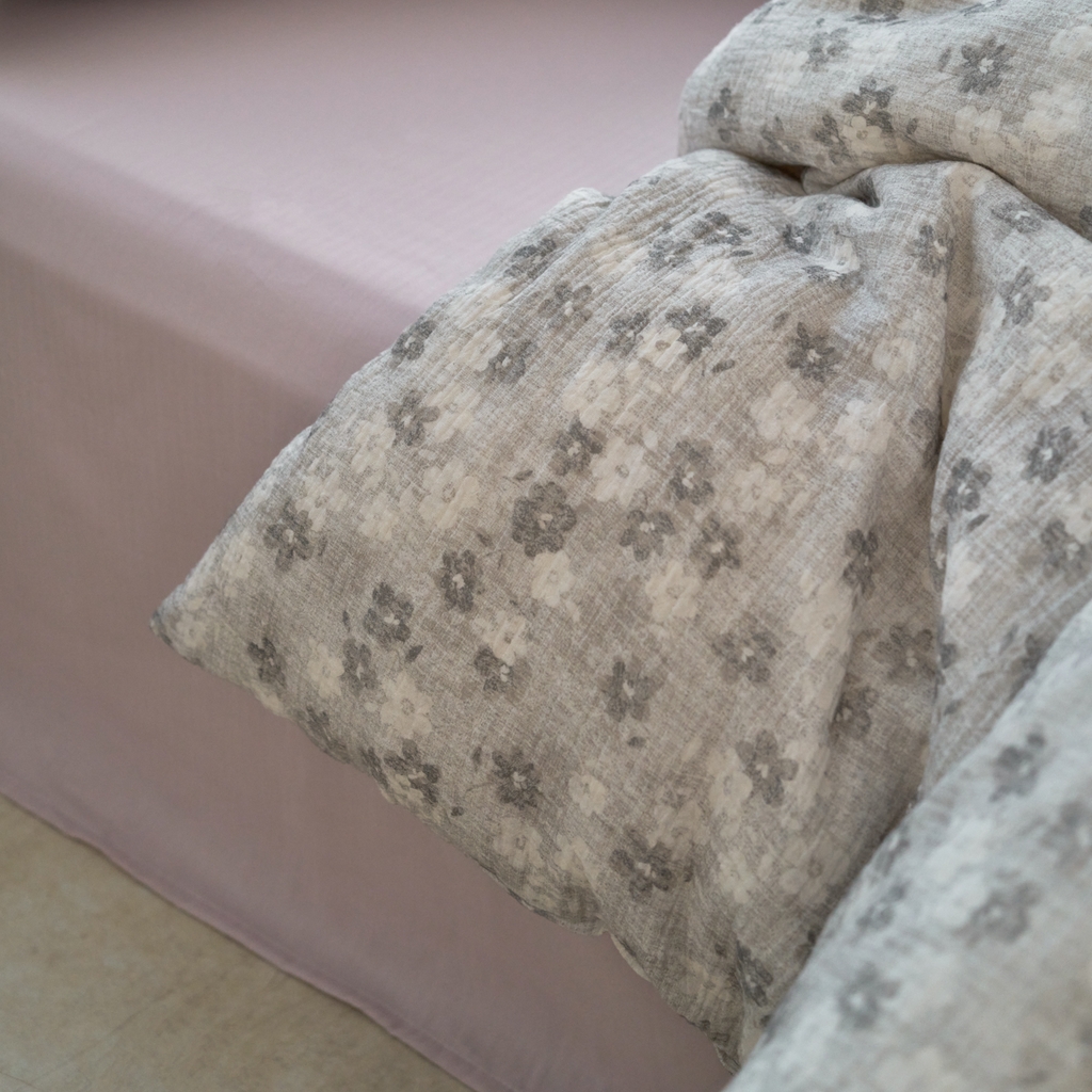 91家纺网 家纺一手货源 找家纺 洋铭区（原狠狠爱） 2025新款皱皱纱A类全棉纯棉人字纹四件套系列 水墨意境