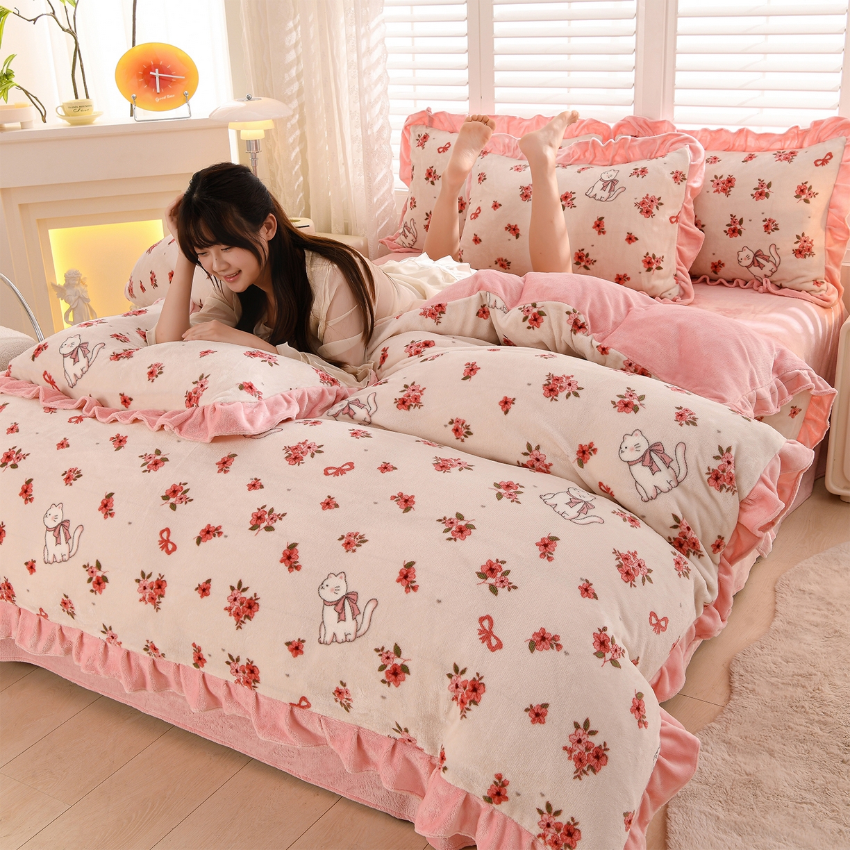 紫月轩家纺 2025新款韩版牛奶绒花边款四件套 粉花猫语