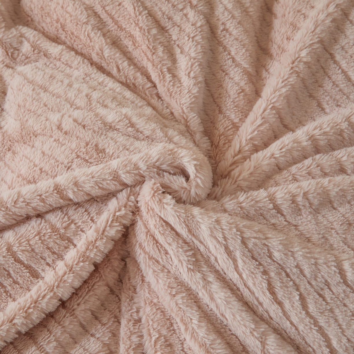 91家纺网 家纺一手货源 找家纺 凯罗 2025新款高克重兔绒四件套A类牛奶绒四件套 简约轻奢兔绒四件套 亚薇拉-亮旧粉