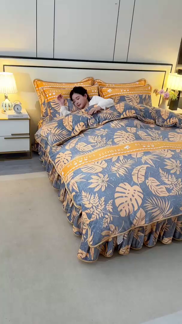 91家纺网 家纺一手货源 找家纺 雨洋2025新款加厚保暖8.5斤牛奶绒金貂婴儿绒四件套 秋意